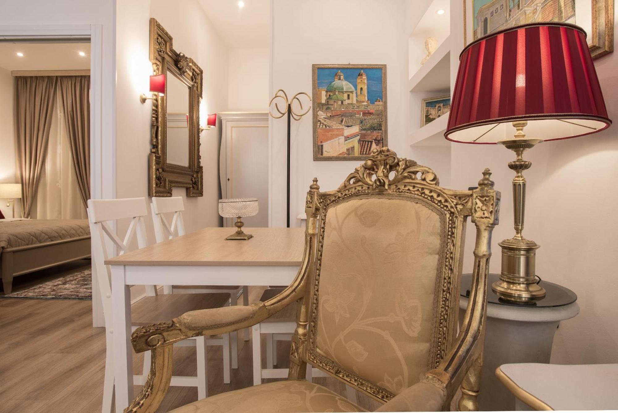 Apartment In The City Centre - Free Parking 卡利亚里 外观 照片